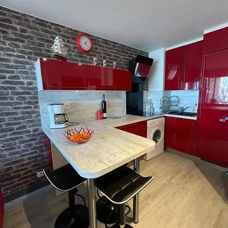 דירה Red Pearl- Piscine, Parking Prive, Pour 4 Personnes Equipe, De Richelieu A 200 Metres אגדה